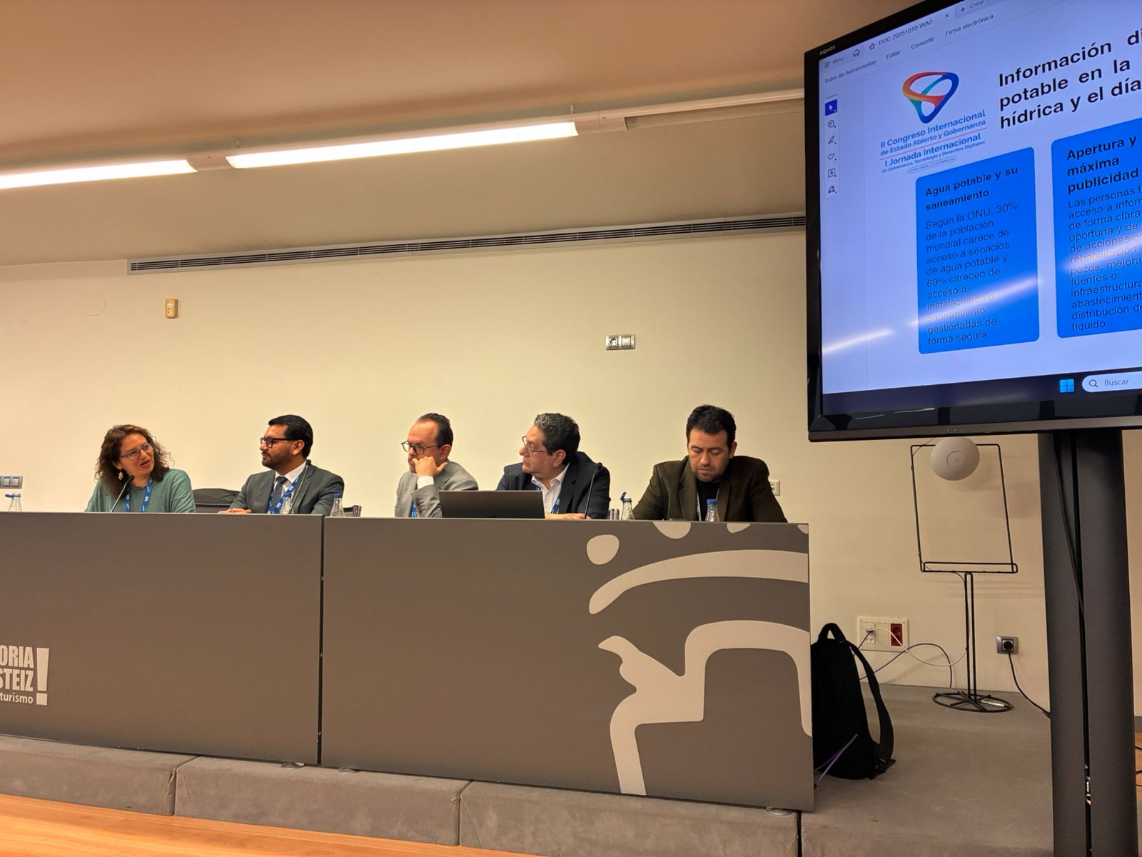Fotografía del Panel: “Análisis de la Innovación y la Gobernanza en el Estado Mexicano”